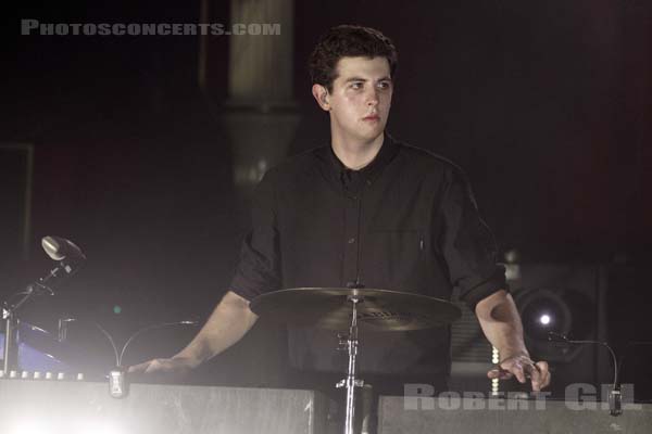 THE XX - 2012-09-06 - PARIS - Cirque d'Hiver Bouglione - James Thomas Smith